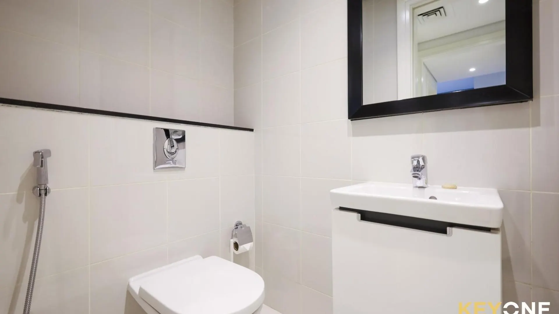 Апартаменты The Cosmopolitan Serene Living In A One Bedroom Дубай ОАЭ